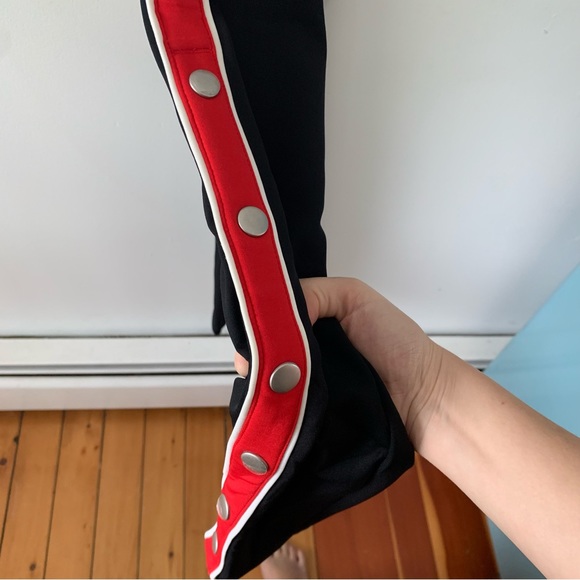 EXPRESS Small Stripe Button Leggings - Picture 3 of 4